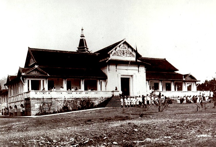 Inauguration of the Royal Palace in 1909, now the National Museum (M.L.P)