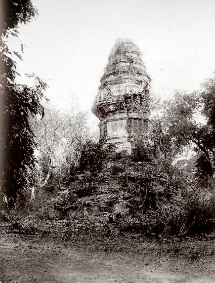 Vat Xieng Lek: The Great Stupa (Fomberteaux, E.F.E.O. 1930)