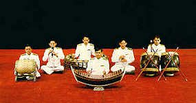 PiphatkrungHa.jpg (8954 bytes)