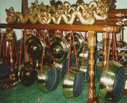 kempul.jpg (26234 bytes)