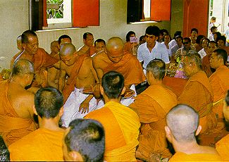 buddhist14.jpg (24637 bytes)