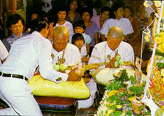 buddhist9.jpg (24522 bytes)